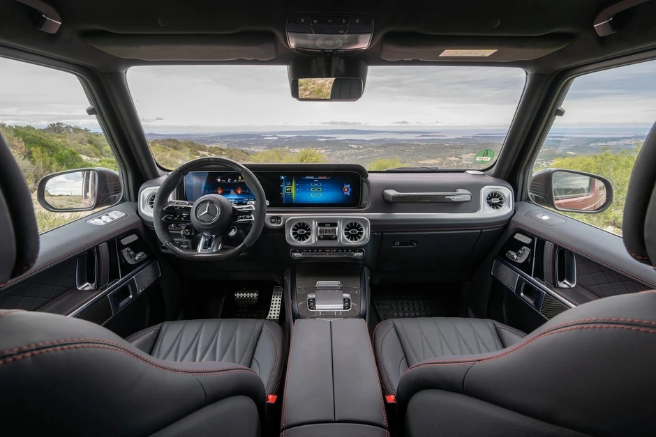 Mercedes công bố giá loạt xe sang mới tại Việt Nam, không dưới 10 tỷ đồng Mercedes công bố giá loạt xe sang mới tại Việt Nam, không dưới 10 tỷ đồng