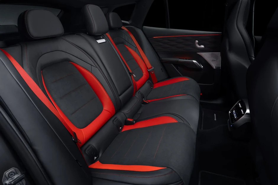 Mercedes tung SUV mạnh nhất, cạnh tranh Porsche Cayenne Electric