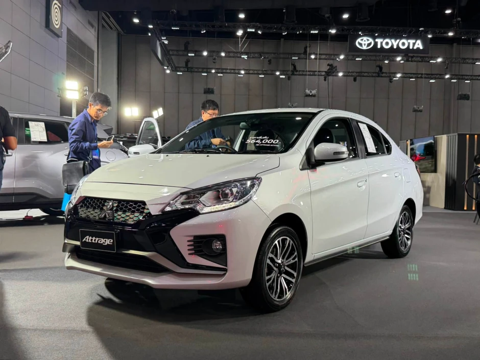 Mitsubishi Attrage mới lộ thông số tại Việt Nam: 2 phiên bản, 'uống' xăng nhỉnh hơn, dễ ra mắt năm nay Mitsubishi Attrage mới lộ thông số tại Việt Nam: 2 phiên bản, 'uống' xăng nhỉnh hơn, dễ ra mắt năm nay