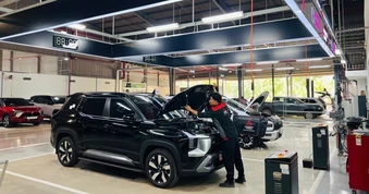 Mitsubishi chạm mốc 76 đại lý, nâng cấp kho phụ tùng phục vụ khách Việt