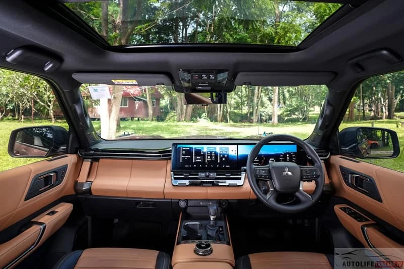 Mitsubishi Pajero thế hệ mới chốt ngày ra mắt ĐNÁ: 3 phiên bản giá quy đổi từ 1,2 tỷ, máy dầu hơn 200 mã lực, tham vọng đấu Everest Mitsubishi Pajero thế hệ mới chốt ngày ra mắt ĐNÁ: 3 phiên bản giá quy đổi từ 1,2 tỷ, máy dầu hơn 200 mã lực, tham vọng đấu Everest