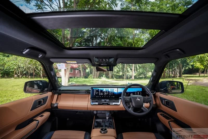 Mitsubishi Pajero thế hệ mới chốt ngày ra mắt ĐNÁ: 3 phiên bản giá quy đổi từ 1,2 tỷ, máy dầu hơn 200 mã lực, tham vọng đấu Everest Mitsubishi Pajero thế hệ mới chốt ngày ra mắt ĐNÁ: 3 phiên bản giá quy đổi từ 1,2 tỷ, máy dầu hơn 200 mã lực, tham vọng đấu Everest