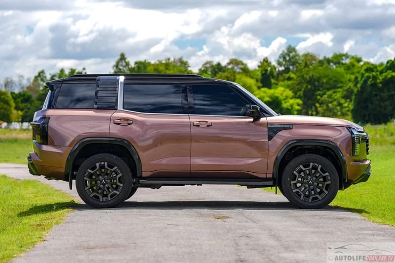 Mitsubishi Pajero thế hệ mới chốt ngày ra mắt ĐNÁ: 3 phiên bản giá quy đổi từ 1,2 tỷ, máy dầu hơn 200 mã lực, tham vọng đấu Everest Mitsubishi Pajero thế hệ mới chốt ngày ra mắt ĐNÁ: 3 phiên bản giá quy đổi từ 1,2 tỷ, máy dầu hơn 200 mã lực, tham vọng đấu Everest