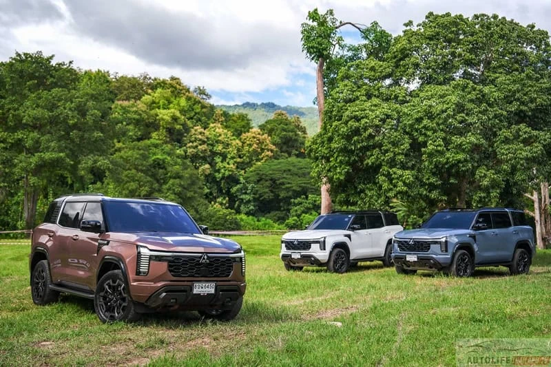 Mitsubishi Pajero thế hệ mới chốt ngày ra mắt ĐNÁ: 3 phiên bản giá quy đổi từ 1,2 tỷ, máy dầu hơn 200 mã lực, tham vọng đấu Everest Mitsubishi Pajero thế hệ mới chốt ngày ra mắt ĐNÁ: 3 phiên bản giá quy đổi từ 1,2 tỷ, máy dầu hơn 200 mã lực, tham vọng đấu Everest