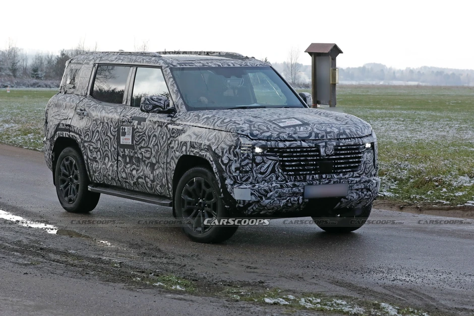 Mitsubishi Pajero thế hệ mới sẽ cạnh tranh Toyota Land Cruiser