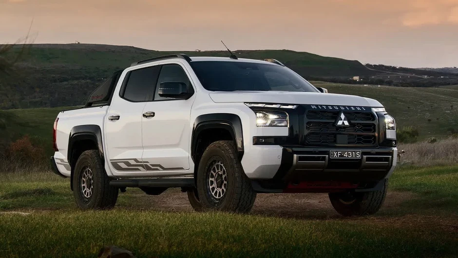 Mitsubishi 'tất tay' với xe hybrid Mitsubishi 'tất tay' với xe hybrid