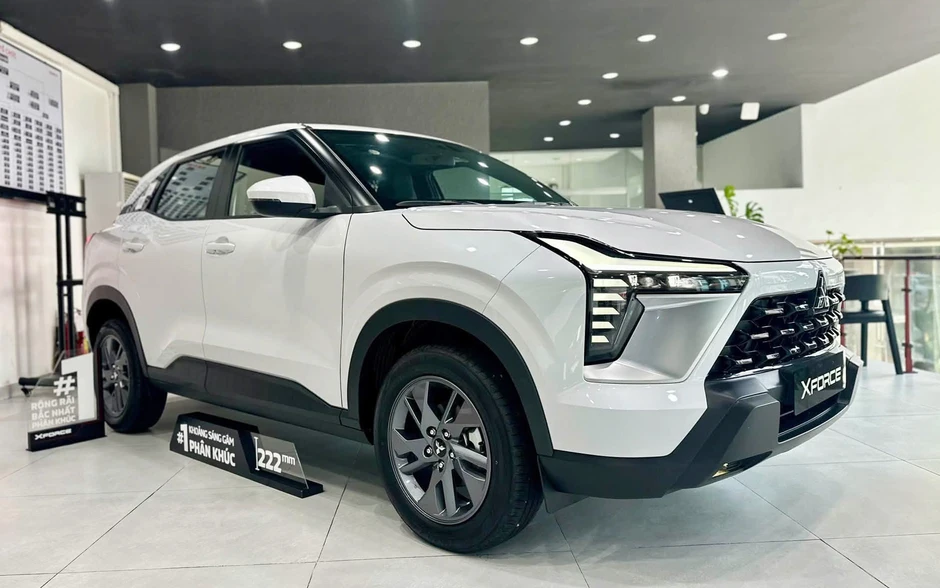 Mitsubishi Triton vẫn khuyến mại mạnh tay sau tháng lên top doanh số phân khúc: Giảm lăn bánh tới 56 triệu đồng, bản mới ra mắt cũng không ngoại lệ Mitsubishi Triton vẫn khuyến mại mạnh tay sau tháng lên top doanh số phân khúc: Giảm lăn bánh tới 56 triệu đồng, bản mới ra mắt cũng không ngoại lệ