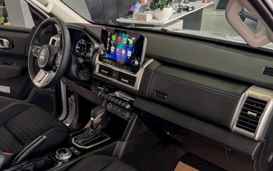 Mitsubishi Triton vẫn khuyến mại mạnh tay sau tháng lên top doanh số phân khúc: Giảm lăn bánh tới 56 triệu đồng, bản mới ra mắt cũng không ngoại lệ Mitsubishi Triton vẫn khuyến mại mạnh tay sau tháng lên top doanh số phân khúc: Giảm lăn bánh tới 56 triệu đồng, bản mới ra mắt cũng không ngoại lệ