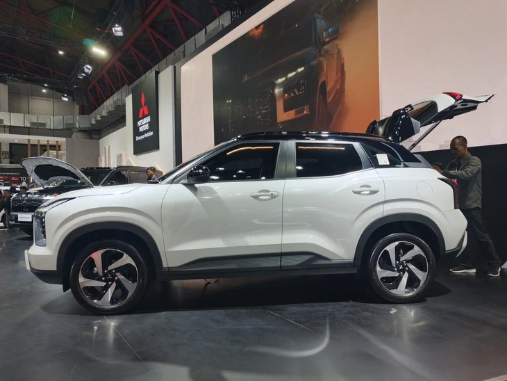 Mitsubishi Xforce dự kiến nâng cấp ở Việt Nam: Thêm bản hybrid, camera 360 đấu Toyota Yaris Cross? Mitsubishi Xforce dự kiến nâng cấp ở Việt Nam: Thêm bản hybrid, camera 360 đấu Toyota Yaris Cross?