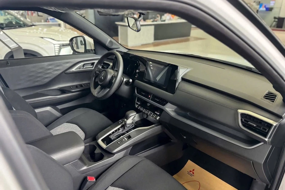 Mitsubishi Xforce được giảm 85 triệu đồng, dồn áp lực lên Yaris Cross Mitsubishi Xforce được giảm 85 triệu đồng, dồn áp lực lên Yaris Cross