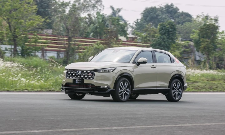 Mitsubishi Xforce và Honda HR-V: Chọn SUV cỡ B tầm giá 700 - 800 triệu đồng Mitsubishi Xforce và Honda HR-V: Chọn SUV cỡ B tầm giá 700 - 800 triệu đồng