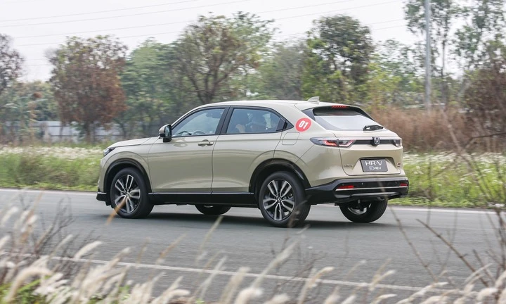 Mitsubishi Xforce và Honda HR-V: Chọn SUV cỡ B tầm giá 700 - 800 triệu đồng Mitsubishi Xforce và Honda HR-V: Chọn SUV cỡ B tầm giá 700 - 800 triệu đồng