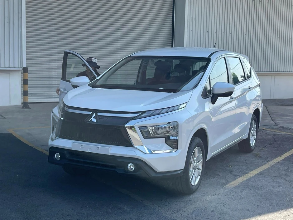 Mitsubishi Xpander 2026 bản số sàn MT ra mắt khách Việt, giá 568 triệu đồng Mitsubishi Xpander 2026 bản số sàn MT ra mắt khách Việt, giá 568 triệu đồng