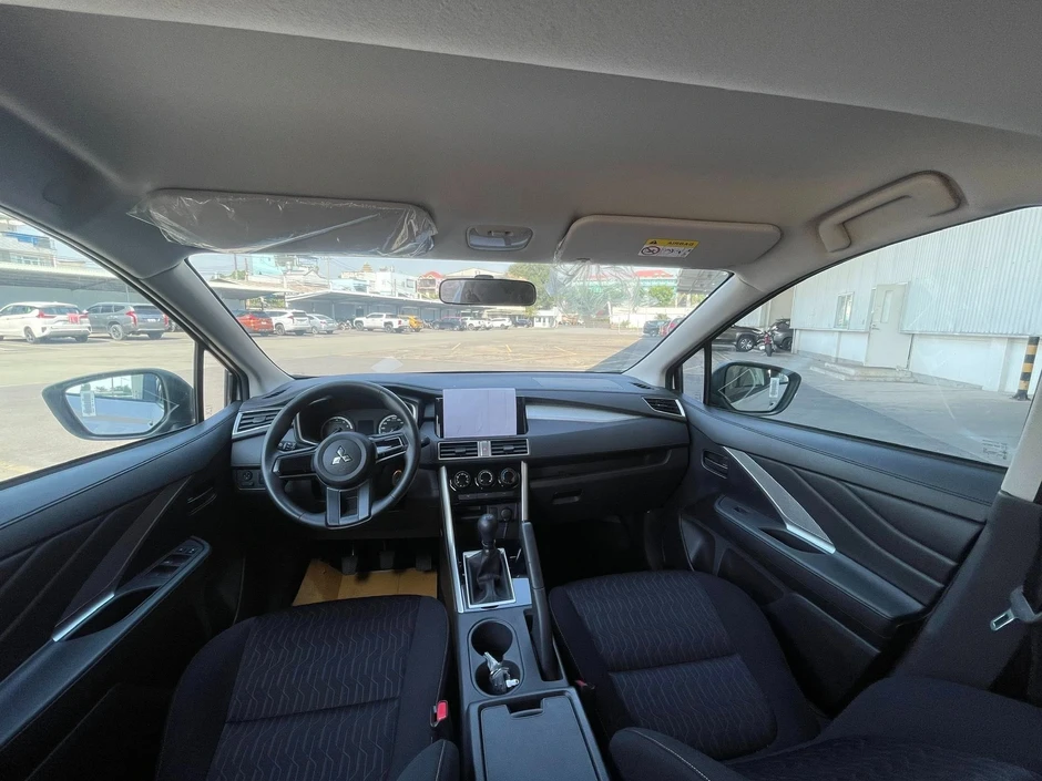 Mitsubishi Xpander 2026 bản số sàn MT ra mắt khách Việt, giá 568 triệu đồng Mitsubishi Xpander 2026 bản số sàn MT ra mắt khách Việt, giá 568 triệu đồng