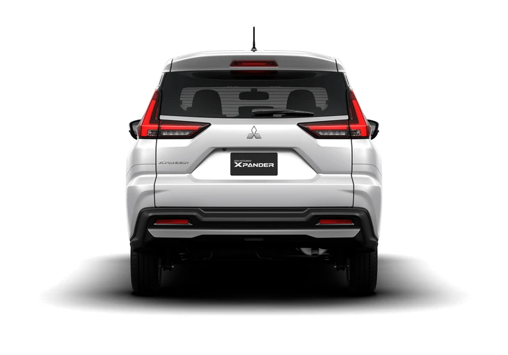 Mitsubishi Xpander MT 2026 ra mắt Việt Nam: Đổi sang nhập khẩu, giá 568 triệu, nội thất xịn hơn Mitsubishi Xpander MT 2026 ra mắt Việt Nam: Đổi sang nhập khẩu, giá 568 triệu, nội thất xịn hơn