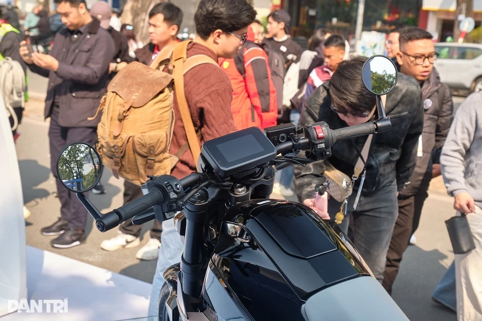 Mô tô điện của Honda giá ngang xe Harley-Davidson điện