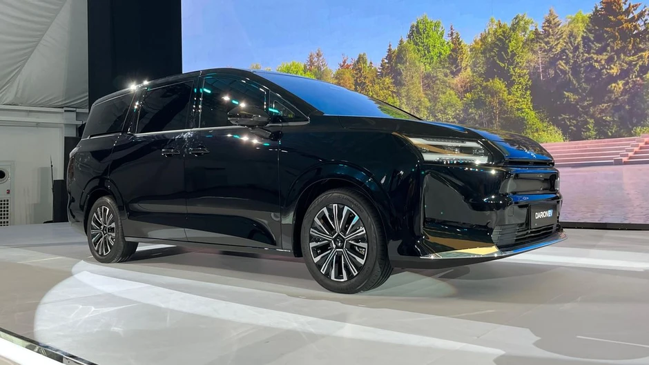 MPV cửa lùa Wuling Darion lộ diện tại Việt Nam: Dự kiến dưới 800 triệu, to hơn Innova Cross, cửa lùa như Carnival, có cả PHEV lẫn thuần điện MPV cửa lùa Wuling Darion lộ diện tại Việt Nam: Dự kiến dưới 800 triệu, to hơn Innova Cross, cửa lùa như Carnival, có cả PHEV lẫn thuần điện