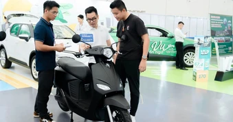Mua VinFast Vero X trong tháng 3: Ưu đãi tới 13%, thêm cơ hội lái VF 3 về nhà