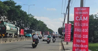 Mức phạt xe ô tô con, ô tô tải đi vào đường cấm là bao nhiêu?
