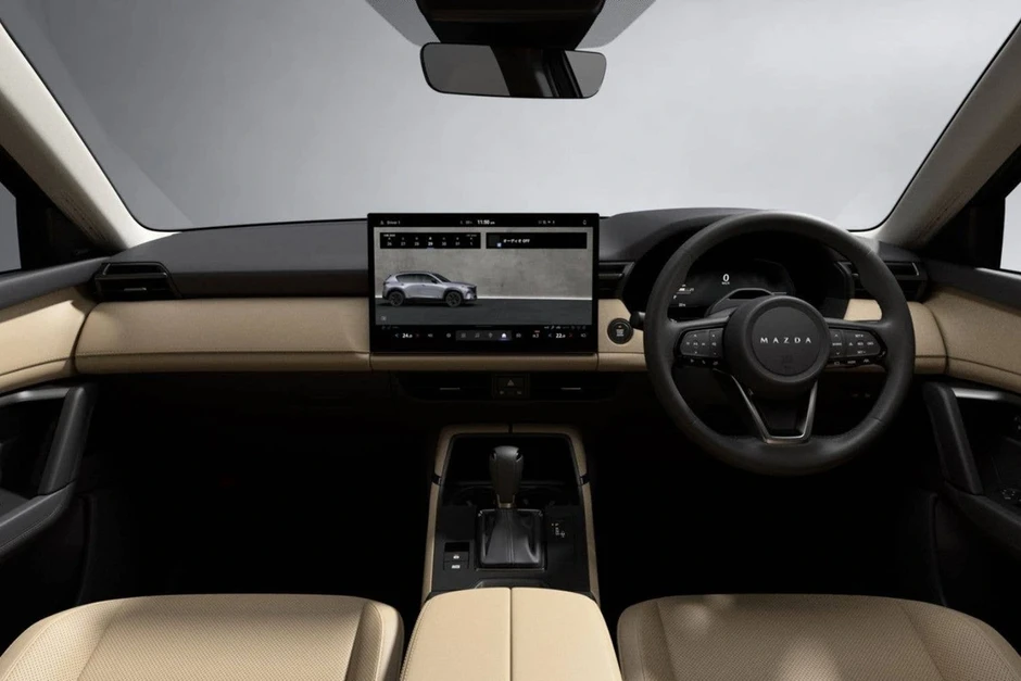 Người dùng phản ứng với màn hình cỡ lớn trên Mazda CX-5 Người dùng phản ứng với màn hình cỡ lớn trên Mazda CX-5