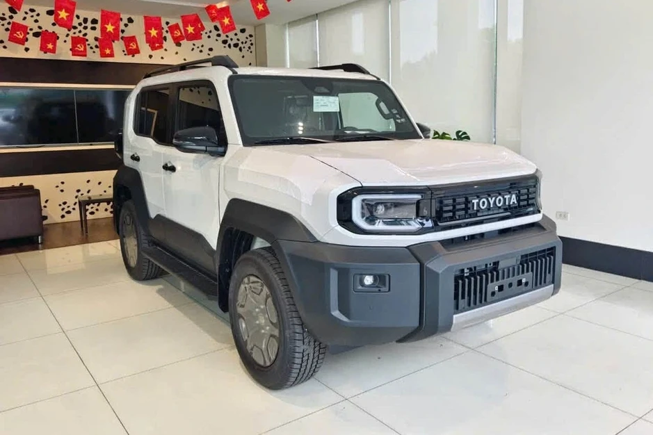 Nguồn cung Toyota Land Cruiser FJ dự kiến cải thiện từ cuối tháng 8 Nguồn cung Toyota Land Cruiser FJ dự kiến cải thiện từ cuối tháng 8