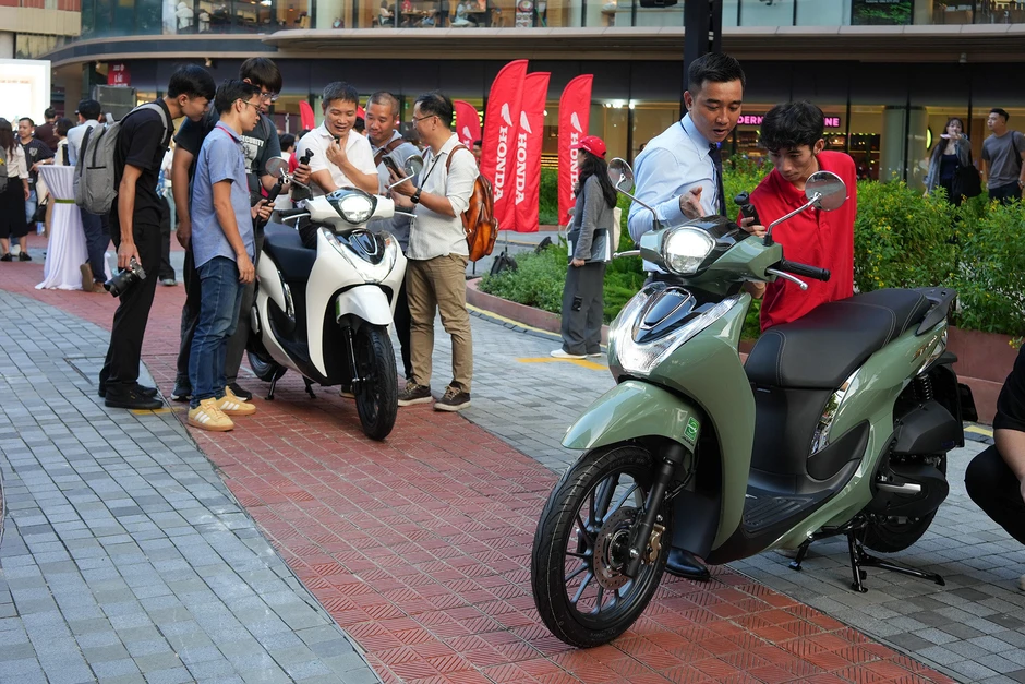 Nhu cầu thực dụng giúp xe máy xăng trụ vững