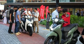 Nhu cầu thực dụng giúp xe máy xăng trụ vững