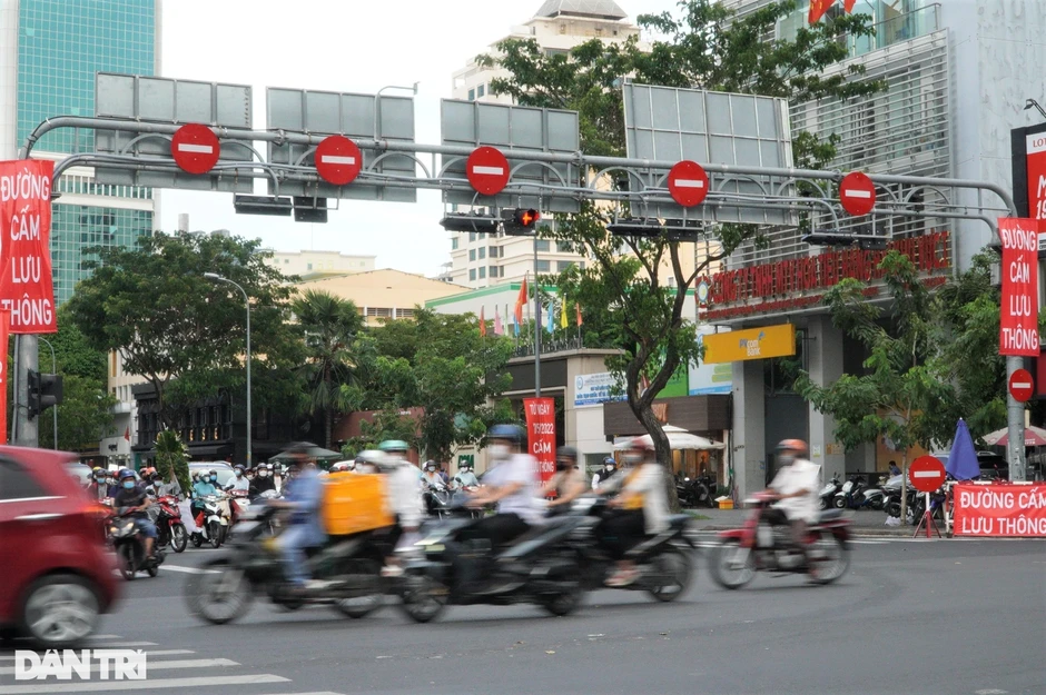 Những câu hỏi điểm liệt trong bài thi lý thuyết sát hạch lái xe (Phần 2) Những câu hỏi điểm liệt trong bài thi lý thuyết sát hạch lái xe (Phần 2)