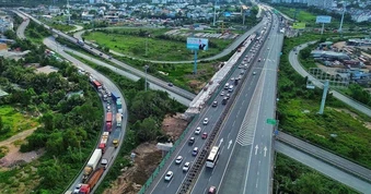 Những lưu ý khi lái ô tô đi chơi dịp lễ, mức phạt cao nhất 22 triệu đồng