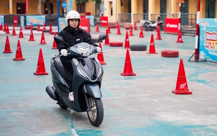 Những xe máy xăng Honda tiết kiệm nhất, đi cả tháng chỉ như một bữa ăn Những xe máy xăng Honda tiết kiệm nhất, đi cả tháng chỉ như một bữa ăn