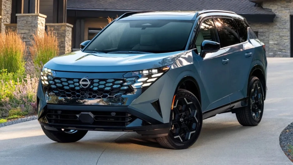 Nissan X-Trail đời mới có giá quy đổi từ hơn 920 triệu đồng: Chung gầm Outlander nhưng thiết kế khác hẳn, động cơ hybrid hỗn hợp chỉ tốn 6,2L/100km Nissan X-Trail đời mới có giá quy đổi từ hơn 920 triệu đồng: Chung gầm Outlander nhưng thiết kế khác hẳn, động cơ hybrid hỗn hợp chỉ tốn 6,2L/100km