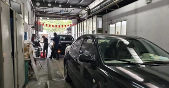 Ô tô nhả khói đen có nguy cơ không đạt kiểm định về khí thải rất cao