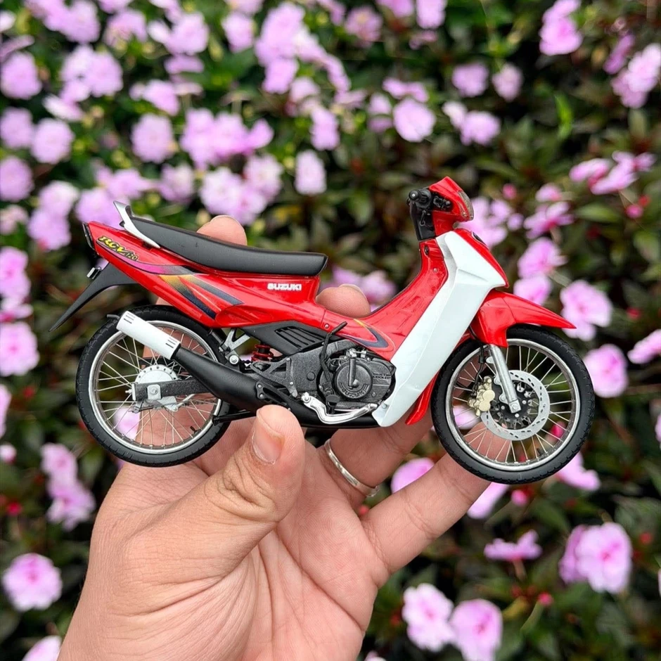 Ông bố trẻ ở Đà Lạt tái hiện huyền thoại ‘Su Xì po’ chỉ nằm trong lòng bàn tay Ông bố trẻ ở Đà Lạt tái hiện huyền thoại ‘Su Xì po’ chỉ nằm trong lòng bàn tay