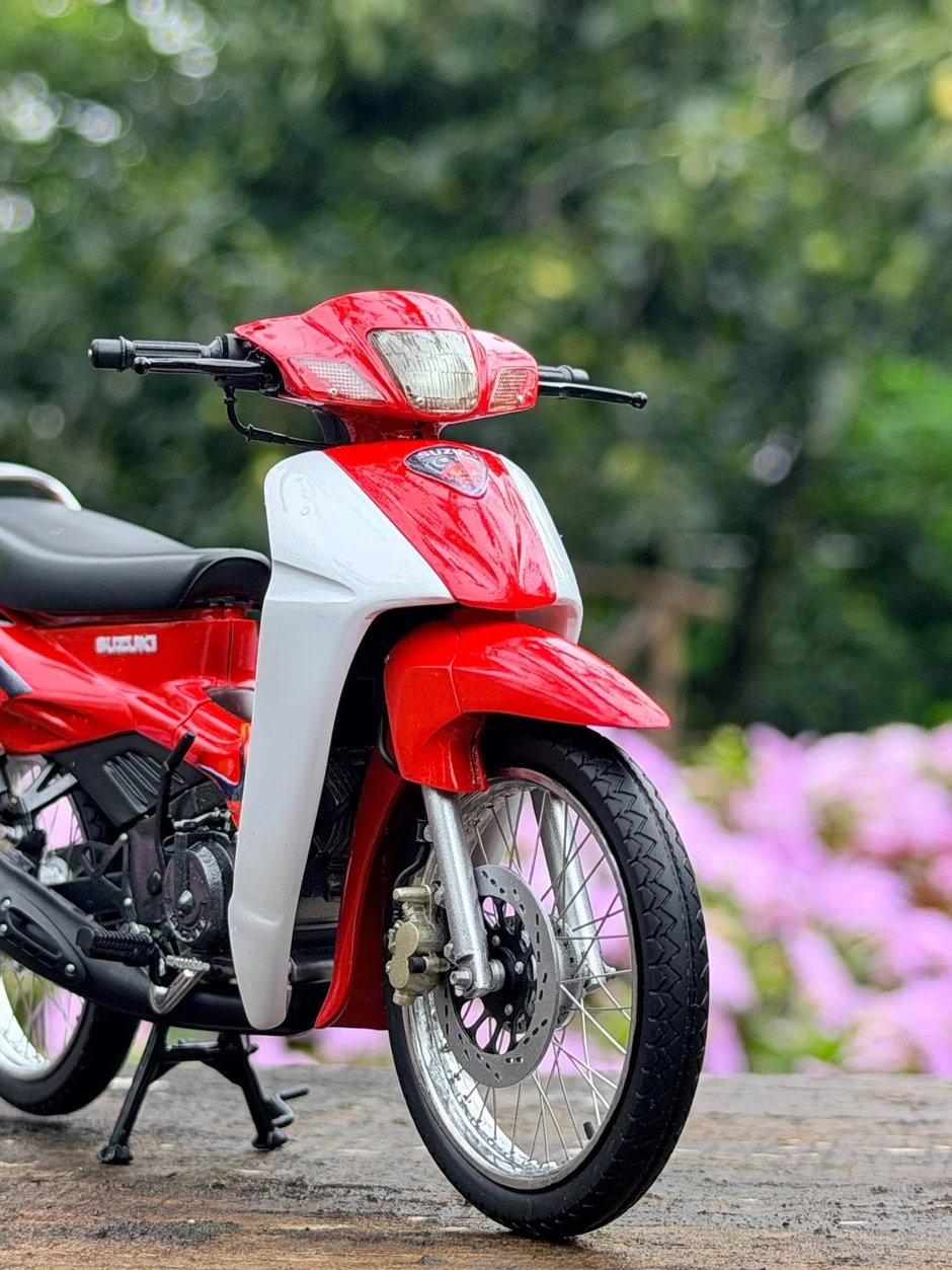Ông bố trẻ ở Đà Lạt tái hiện huyền thoại ‘Su Xì po’ chỉ nằm trong lòng bàn tay Ông bố trẻ ở Đà Lạt tái hiện huyền thoại ‘Su Xì po’ chỉ nằm trong lòng bàn tay