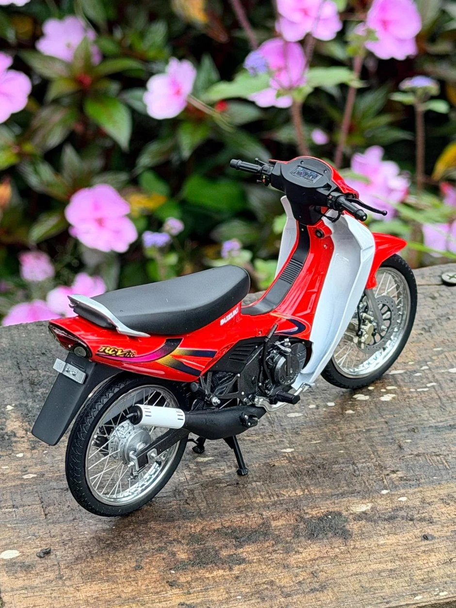 Ông bố trẻ ở Đà Lạt tái hiện huyền thoại ‘Su Xì po’ chỉ nằm trong lòng bàn tay Ông bố trẻ ở Đà Lạt tái hiện huyền thoại ‘Su Xì po’ chỉ nằm trong lòng bàn tay