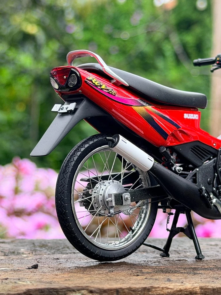 Ông bố trẻ ở Đà Lạt tái hiện huyền thoại ‘Su Xì po’ chỉ nằm trong lòng bàn tay Ông bố trẻ ở Đà Lạt tái hiện huyền thoại ‘Su Xì po’ chỉ nằm trong lòng bàn tay