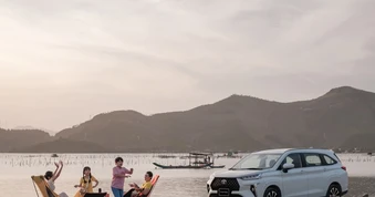 Phân khúc MPV xăng sôi động đầu năm, Veloz Cross bất ngờ lên hạng