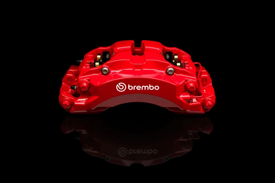 Phanh Brembo khủng nhất lịch sử lại gắn cho… bán tải Phanh Brembo khủng nhất lịch sử lại gắn cho… bán tải