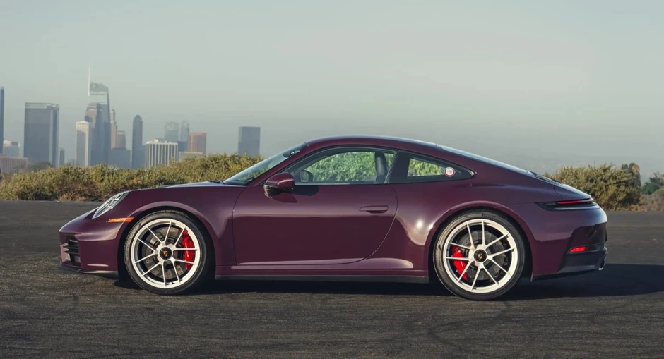 Porsche bất ngờ hồi sinh hộp số sàn trên siêu xe 911 Carrera S Porsche bất ngờ hồi sinh hộp số sàn trên siêu xe 911 Carrera S