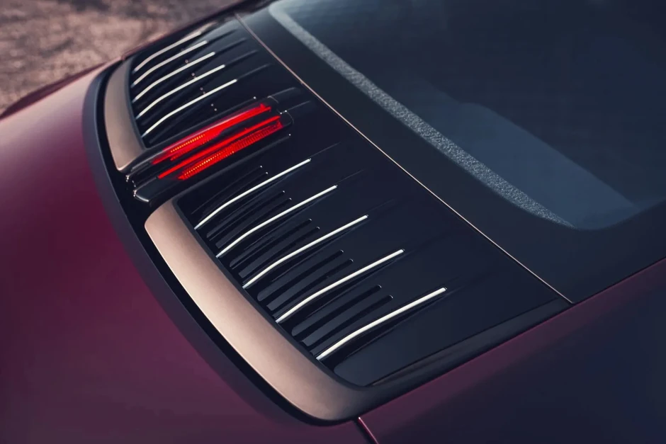 Porsche bất ngờ hồi sinh hộp số sàn trên siêu xe 911 Carrera S Porsche bất ngờ hồi sinh hộp số sàn trên siêu xe 911 Carrera S