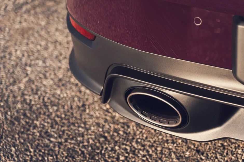 Porsche bất ngờ hồi sinh hộp số sàn trên siêu xe 911 Carrera S Porsche bất ngờ hồi sinh hộp số sàn trên siêu xe 911 Carrera S
