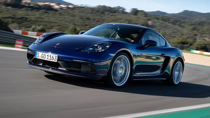 Porsche sẽ làm hypercar mới sử dụng động cơ chưa từng có trên 911, mạnh ít nhất 750 mã lực, giá dự kiến từ 15 tỷ đồng Porsche sẽ làm hypercar mới sử dụng động cơ chưa từng có trên 911, mạnh ít nhất 750 mã lực, giá dự kiến từ 15 tỷ đồng