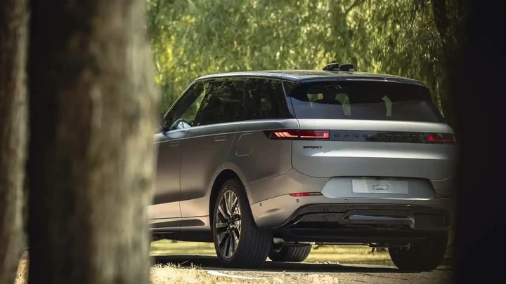 Range Rover Sport Electric: SUV điện công suất 542 mã lực, chạy 609 km/lần sạc Range Rover Sport Electric: SUV điện công suất 542 mã lực, chạy 609 km/lần sạc