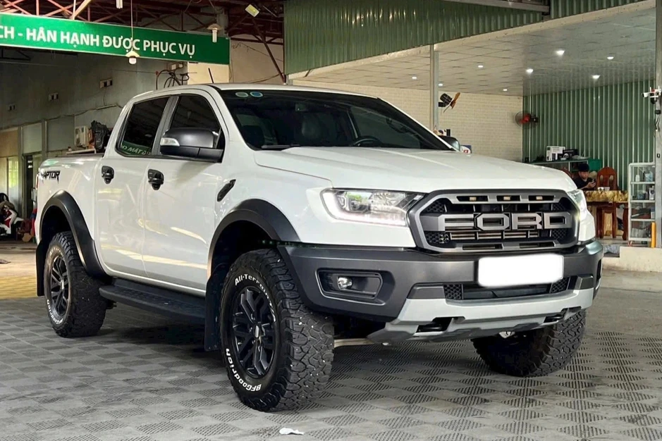 Ranger Raptor không niên hạn tăng giá mạnh, xe đi 110.000km bán gần 1 tỷ Ranger Raptor không niên hạn tăng giá mạnh, xe đi 110.000km bán gần 1 tỷ
