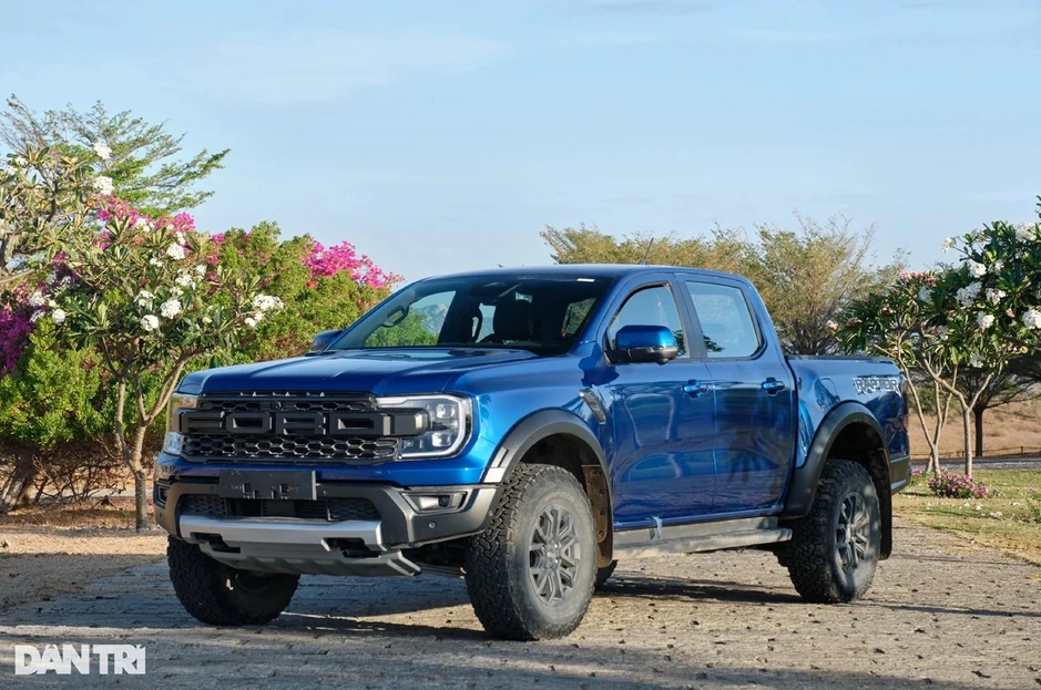 Ranger Raptor không niên hạn tăng giá mạnh, xe đi 110.000km bán gần 1 tỷ Ranger Raptor không niên hạn tăng giá mạnh, xe đi 110.000km bán gần 1 tỷ