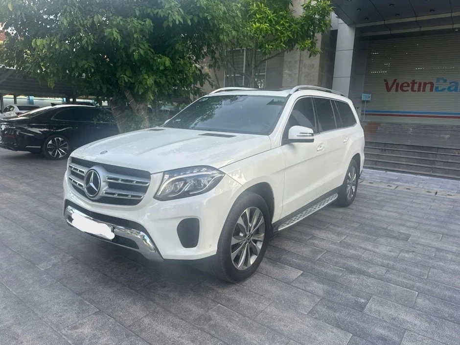 Rao bán dàn xe sang Bentley, BMW, Lexus của Tập đoàn Sơn Hải Rao bán dàn xe sang Bentley, BMW, Lexus của Tập đoàn Sơn Hải