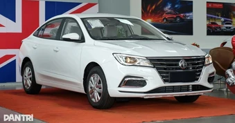 Sedan hạng C rẻ nhất Việt Nam hết hàng tại nhiều đại lý, liệu có dừng bán?