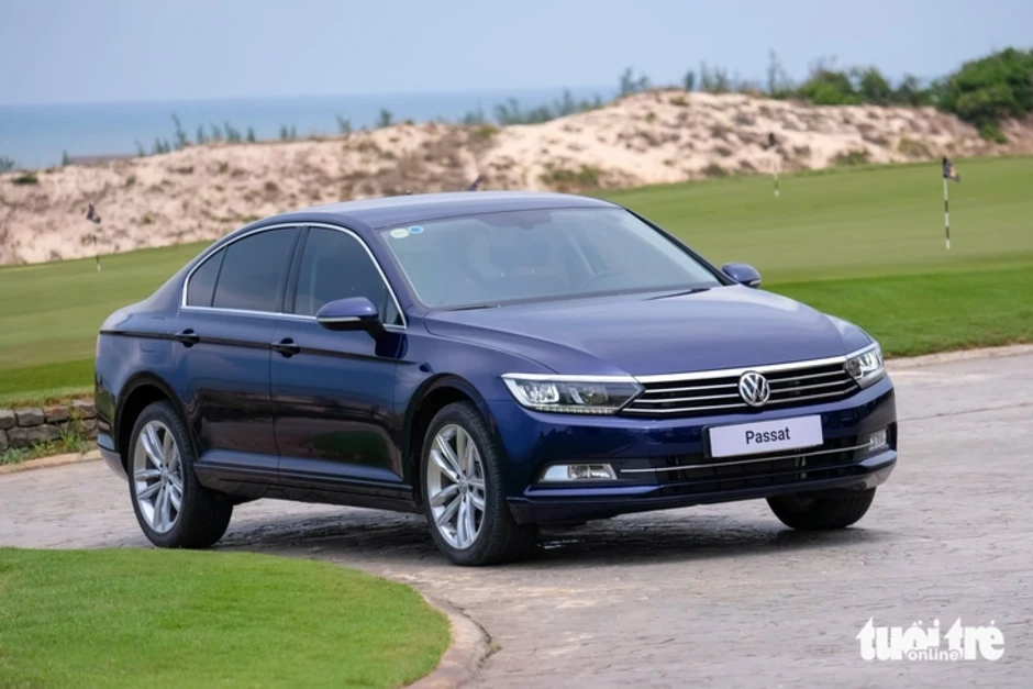 'Sedan hạng D ở Việt Nam 10 năm khai tử 7 xe, Toyota Camry còn trụ lại nhờ 1 điều' 'Sedan hạng D ở Việt Nam 10 năm khai tử 7 xe, Toyota Camry còn trụ lại nhờ 1 điều'
