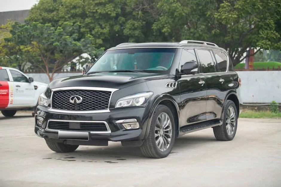 Showroom xe sang rao bán 'cắt lỗ' cả tỷ đồng Showroom xe sang rao bán 'cắt lỗ' cả tỷ đồng
