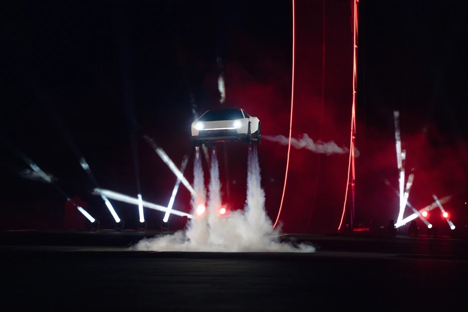 Siêu xe bay Tesla Roadster mở bán tại ĐNÁ: 6,8 tỷ cho tiền cọc, có đủ 3 phiên bản, chỉ có trang bị tay lái thuận như ở Việt Nam Siêu xe bay Tesla Roadster mở bán tại ĐNÁ: 6,8 tỷ cho tiền cọc, có đủ 3 phiên bản, chỉ có trang bị tay lái thuận như ở Việt Nam